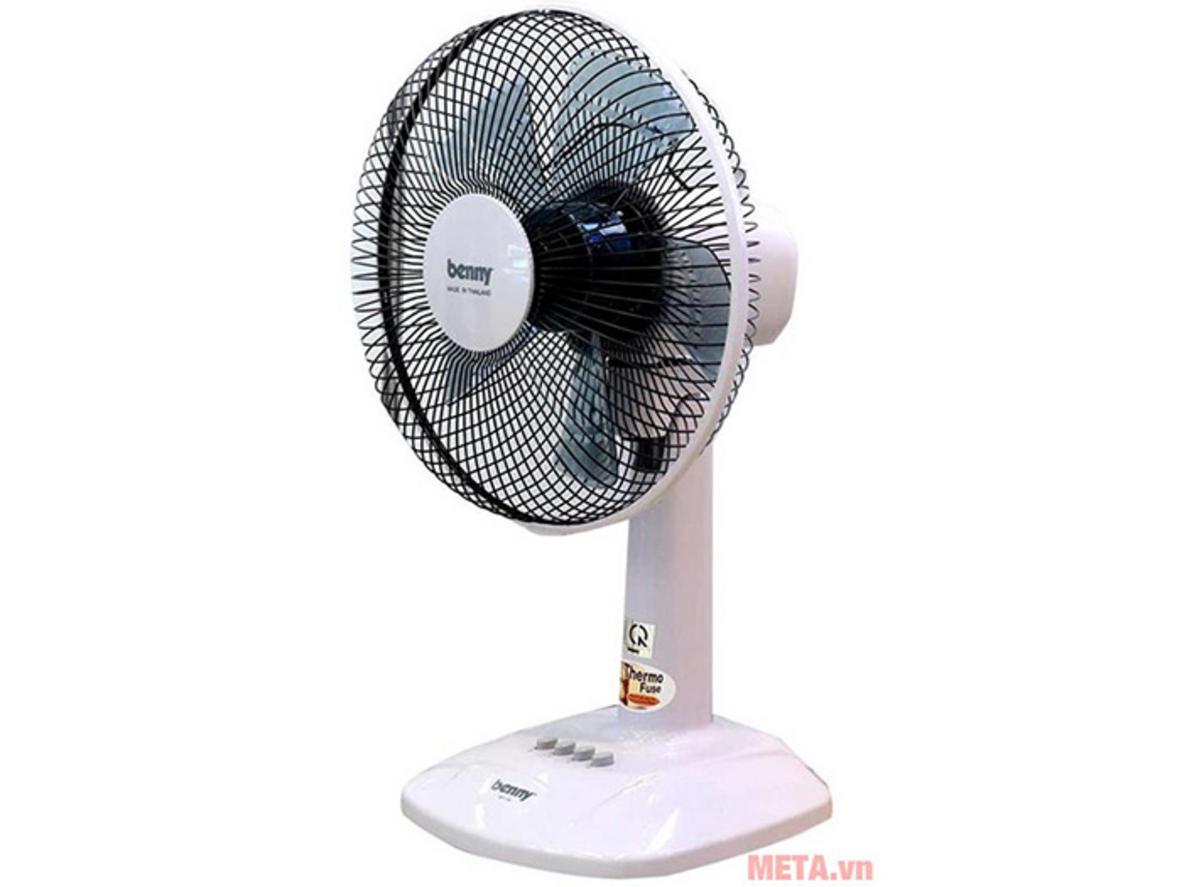 45W mạnh mẽ, gió ra nhanh và ổn định.