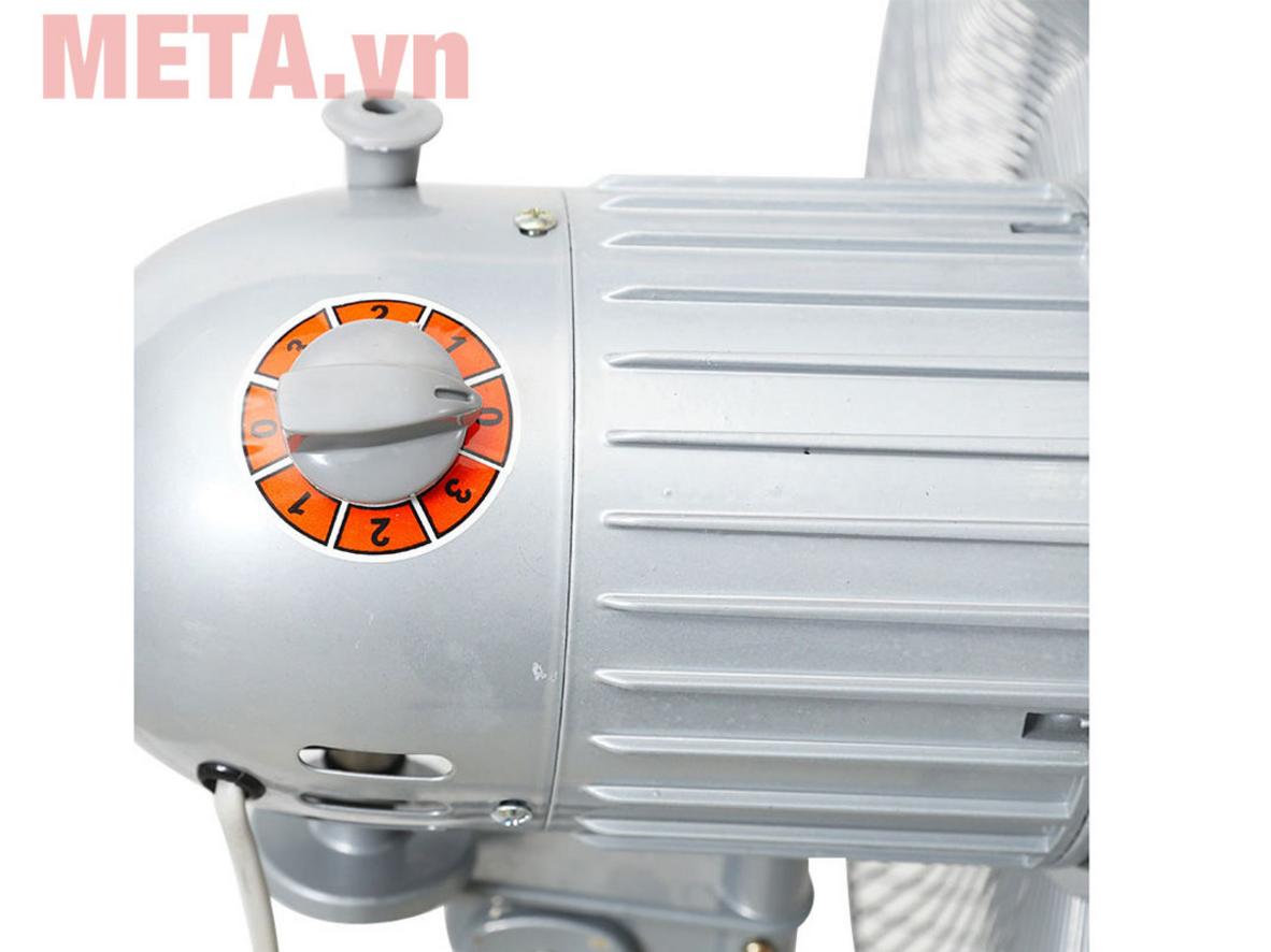 3 tốc độ gió và đảo hướng tự động giúp sử dụng linh hoạt hơn.