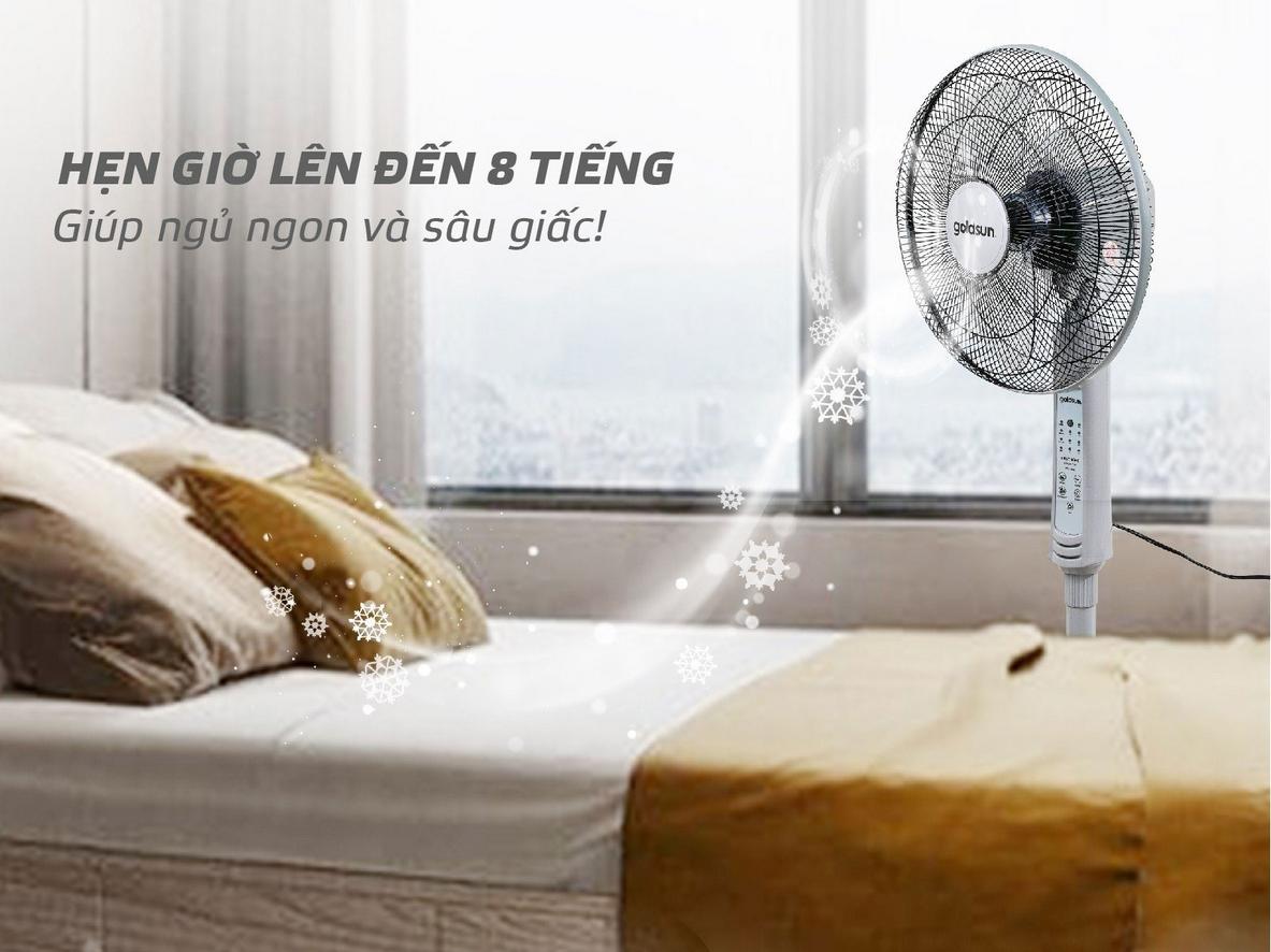 Điều khiển từ xa và hẹn giờ tiện lợi