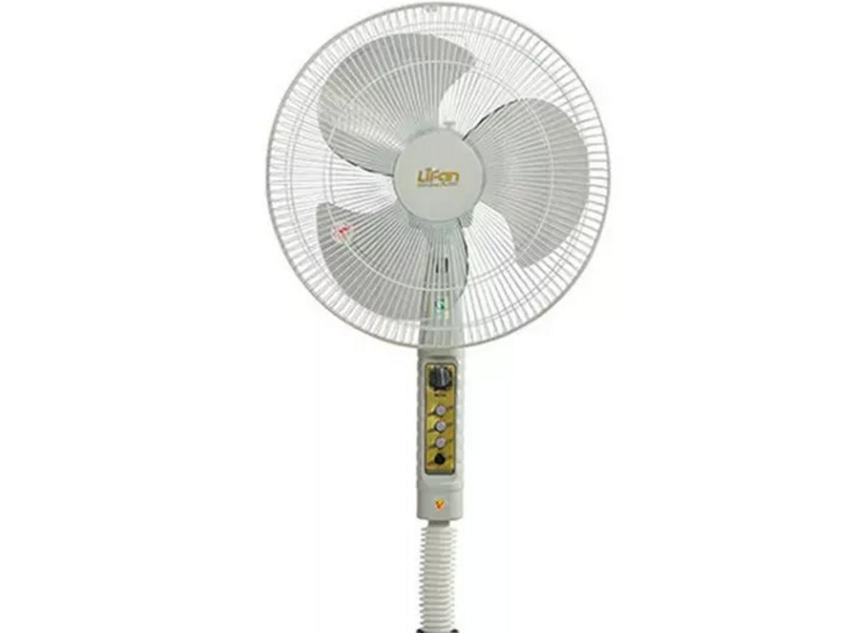 Sải cánh 40cm và 3 cánh nhựa cho luồng gió rộng, dễ chịu.