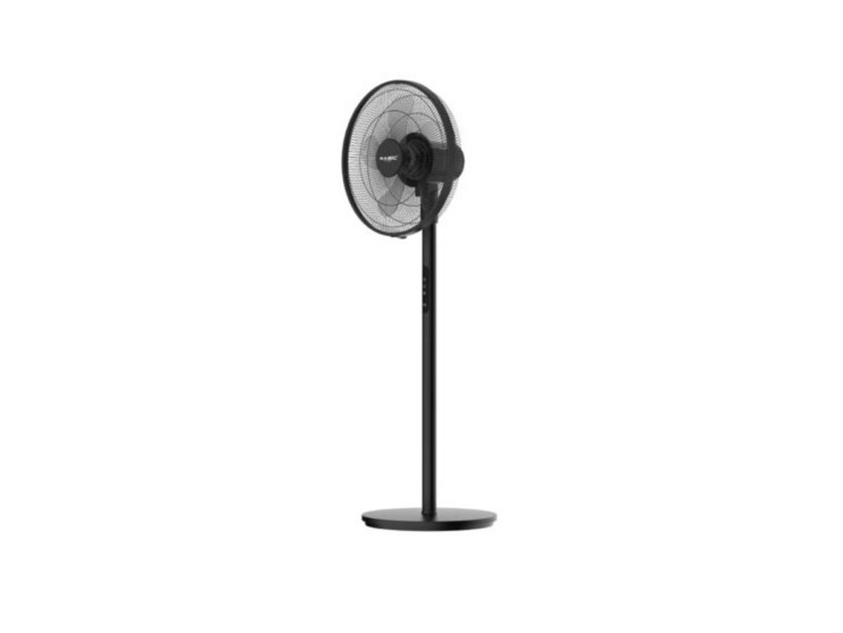 Công suất 60W và 5 cánh quạt cho luồng gió mạnh, đều.