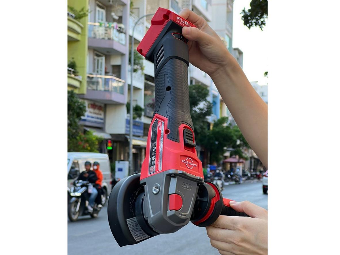 RAPIDSTOP™ và REDLINK PLUS™ tăng kiểm soát và bảo vệ khi vận hành.