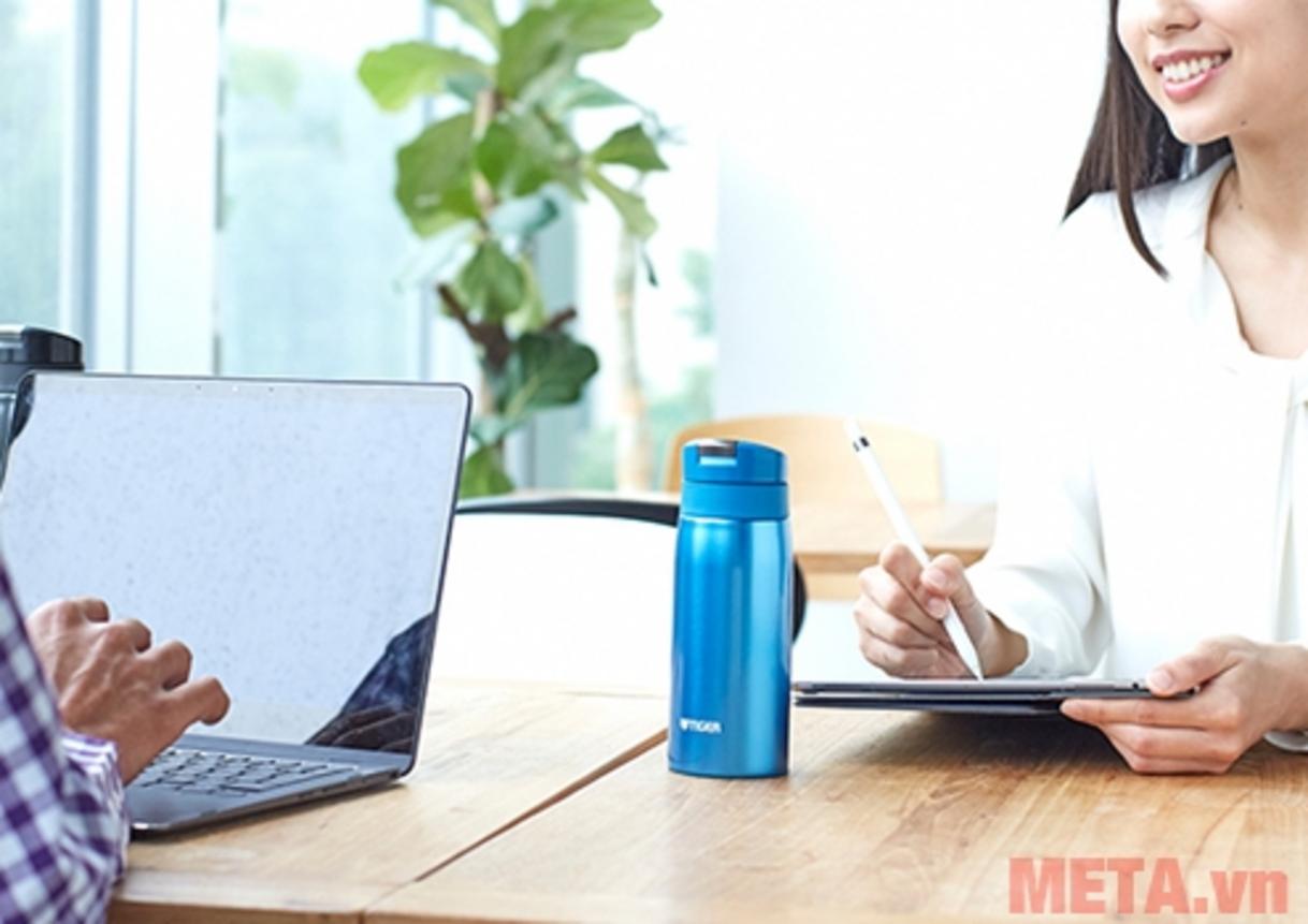 Ruột bình SUS304 an toàn cho đồ uống hằng ngày.