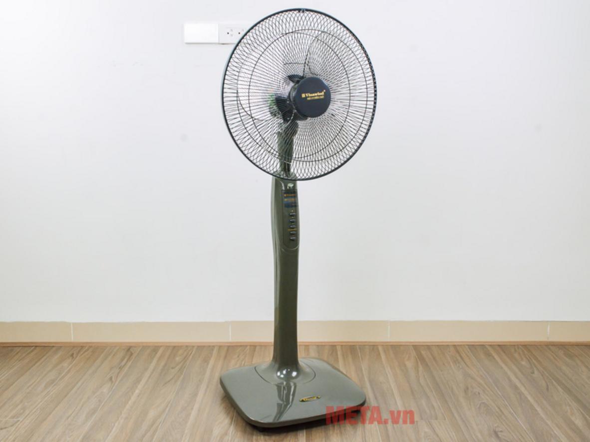 Sải cánh 40cm và 3 cánh giúp gió tỏa rộng, mát dễ chịu.