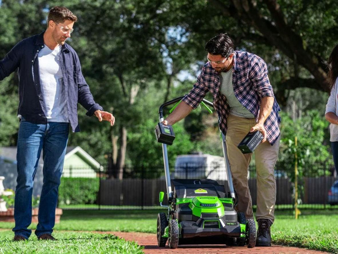 Sức mạnh 60V Max cho nhiều thiết bị Greenworks 60V