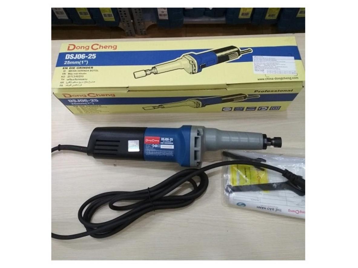 Thân máy gọn nhẹ, thao tác thoải mái