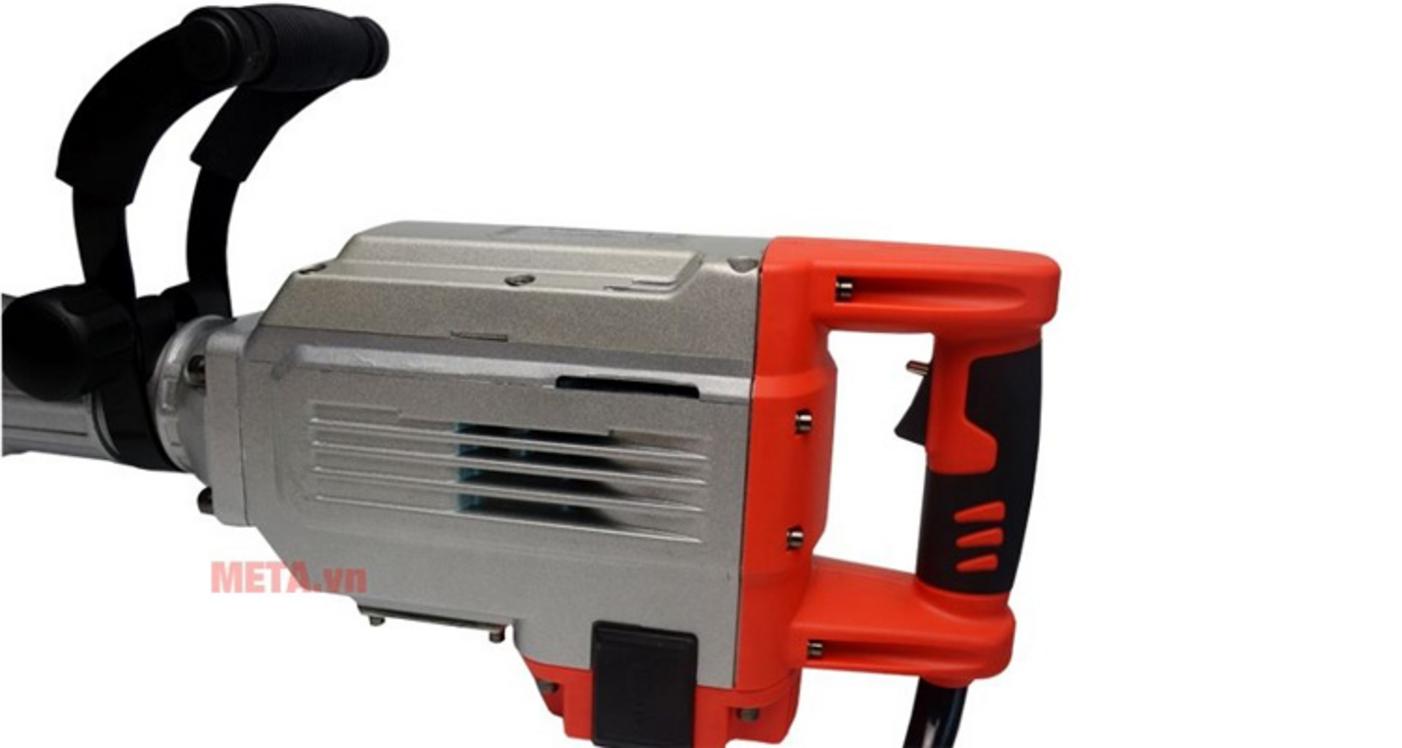Thiết kế chắc chắn, hỗ trợ cầm nắm và kiểm soát tốt hơn