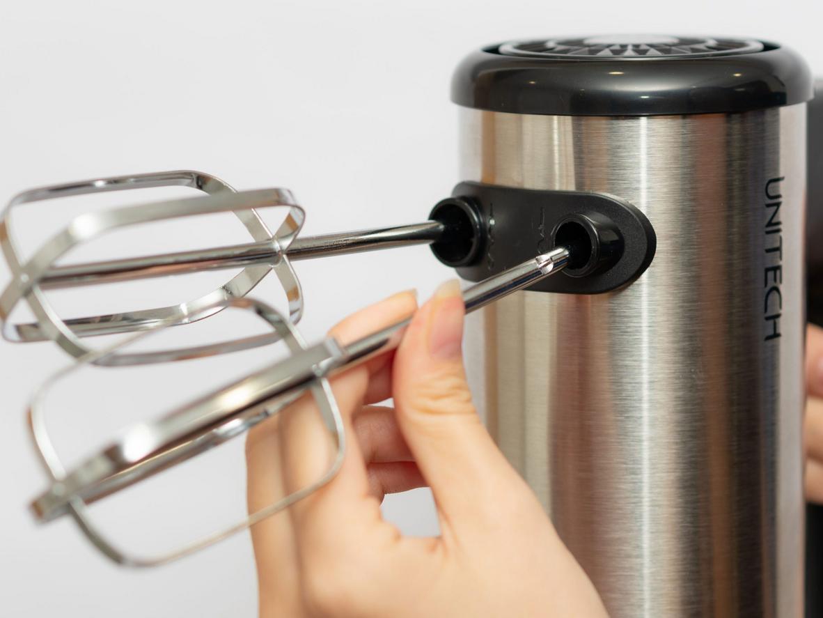 Thiết kế cầm tay gọn chắc, dễ thao tác và cất giữ