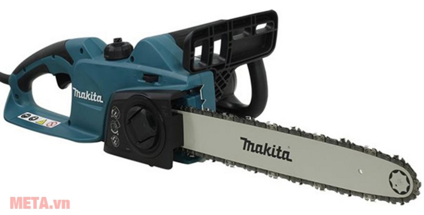 Thiết kế gọn nhẹ và dây điện 3m giúp thao tác linh hoạt hơn trong không gian gia đình.