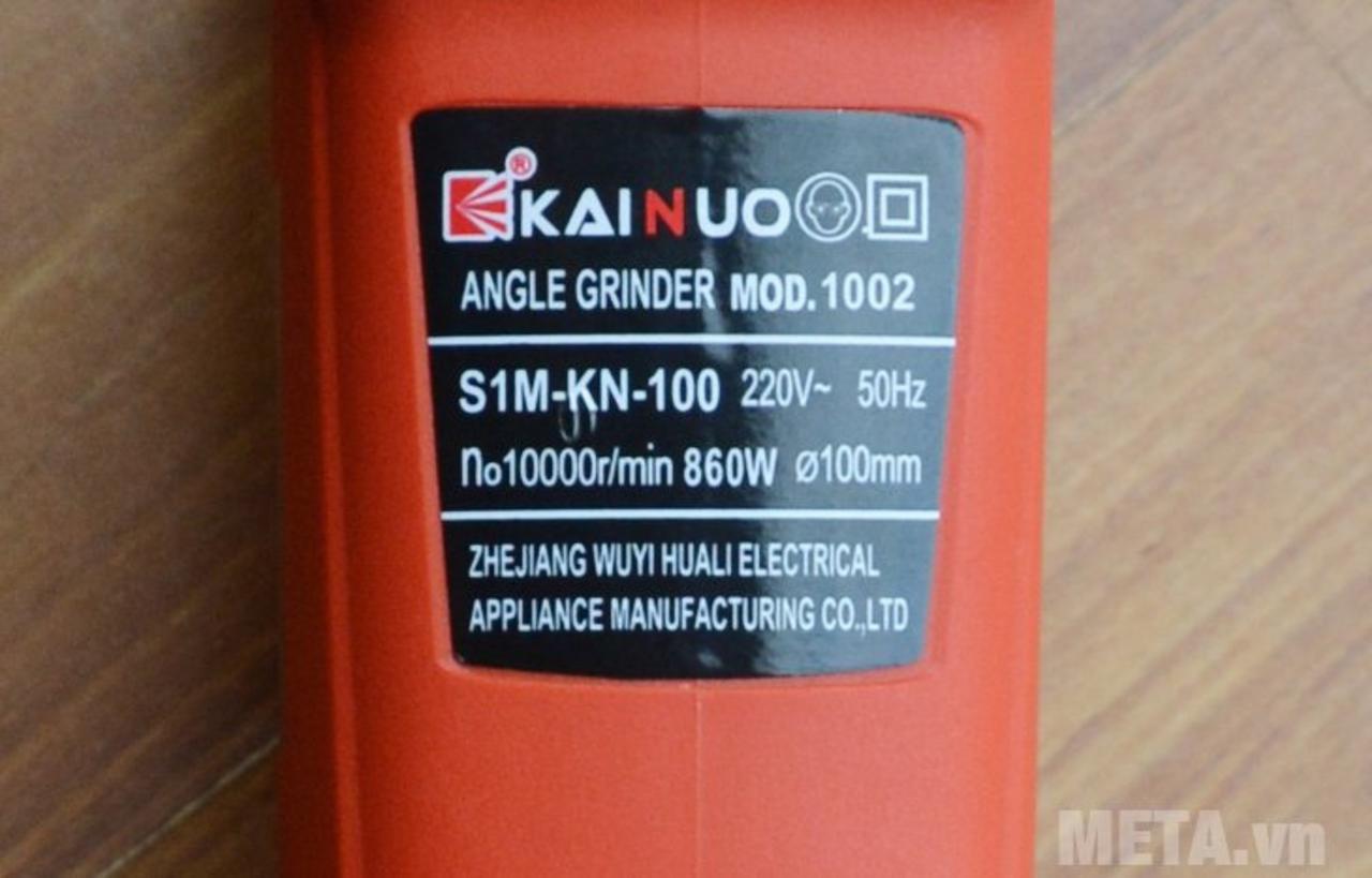 Thiết kế gọn tay, dễ kiểm soát và thao tác ổn định.