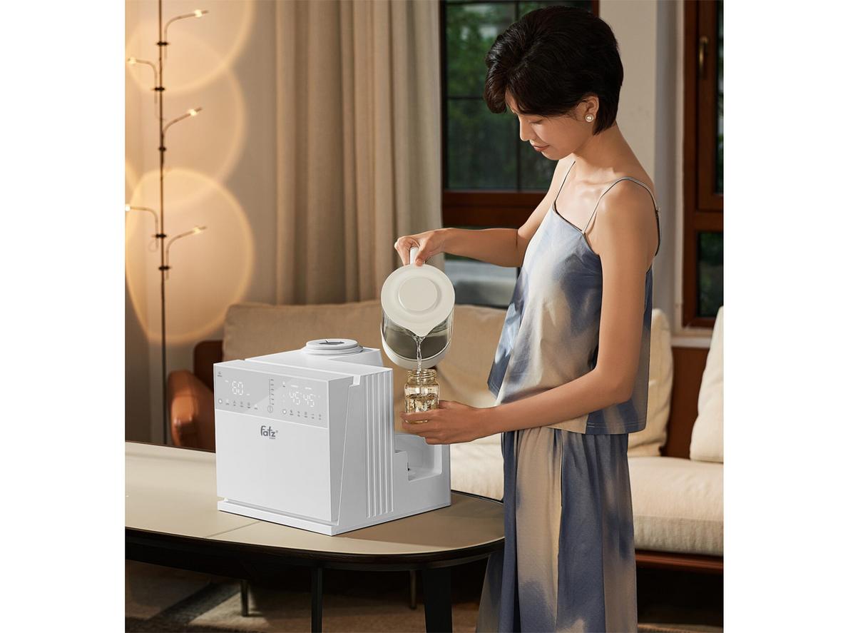 Khoang tiệt trùng UVC LED của Fatzbaby Multi King 5 Pro FB9288BT