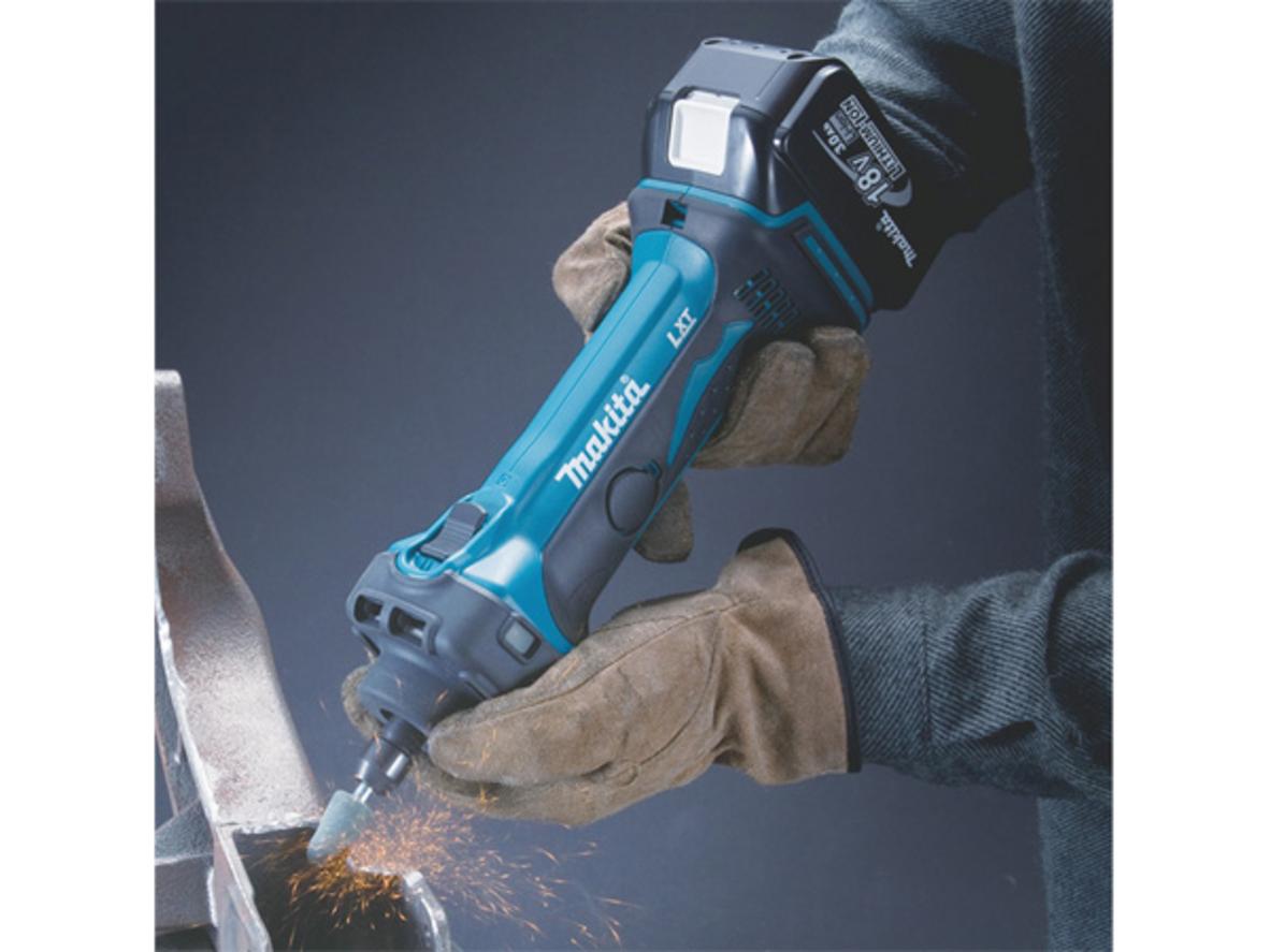 Tốc độ cao hỗ trợ mài nhanh, gọn và chính xác.