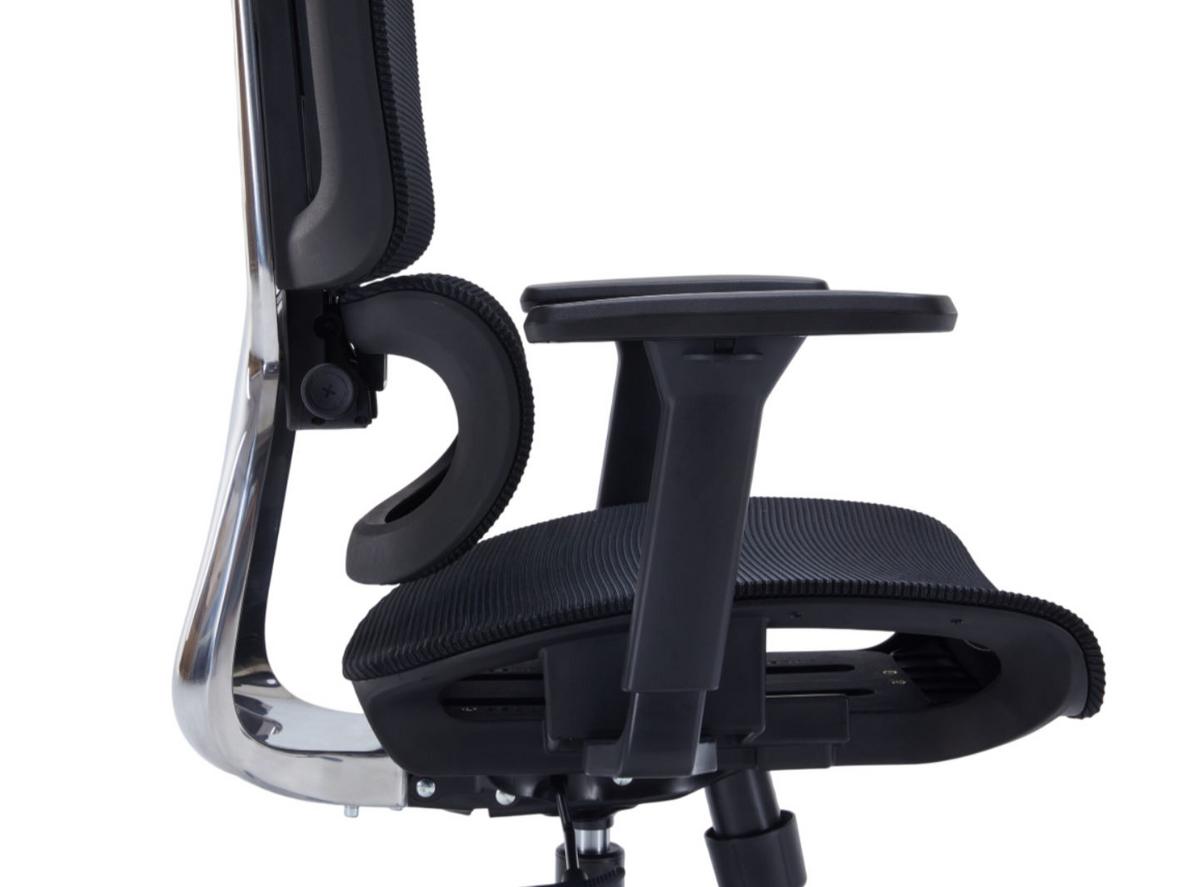 Tựa đầu 3D và kê tay 3D giúp giảm mỏi cổ vai tay.