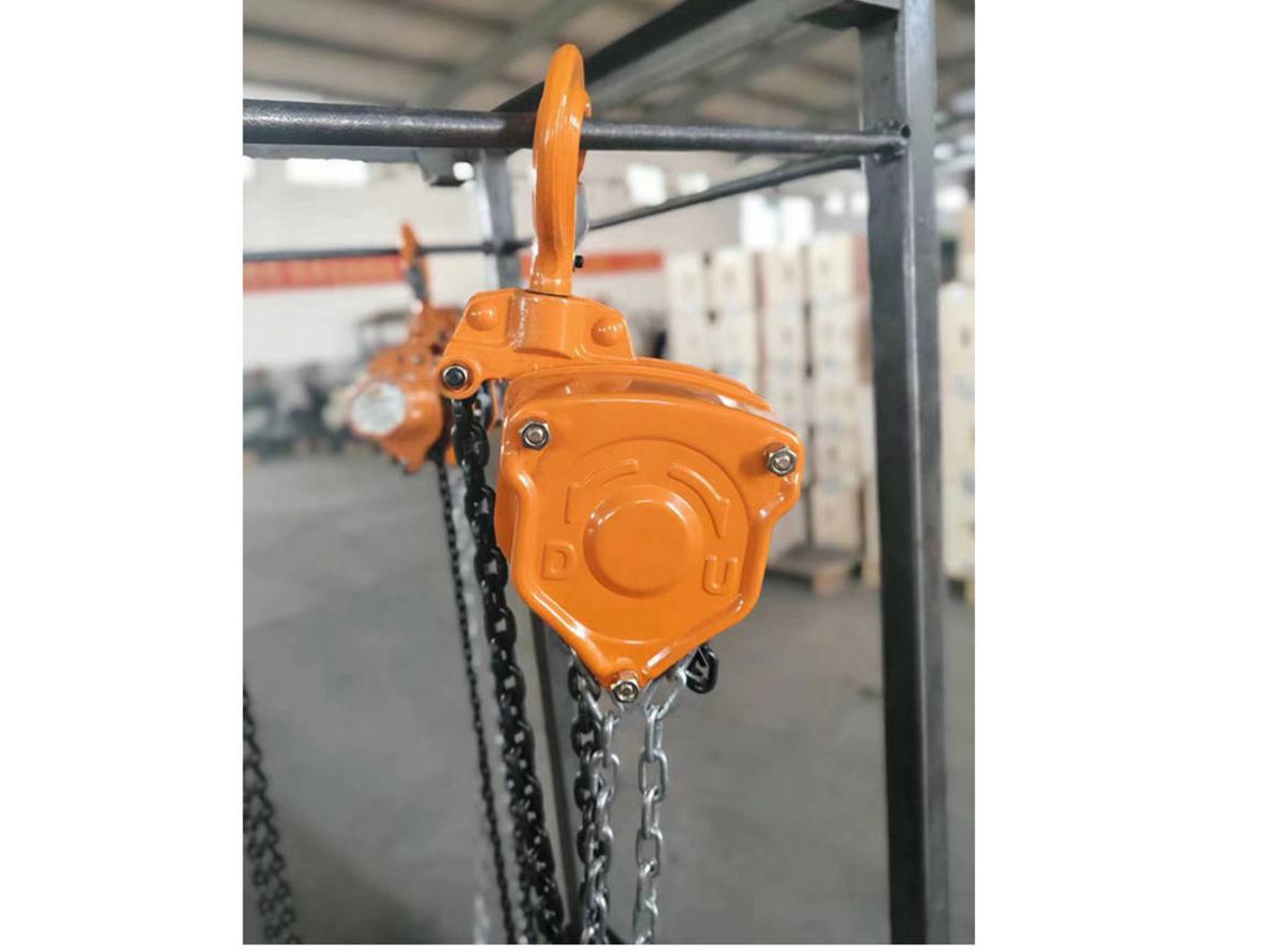 Xích đôi 2 đường hỗ trợ nâng ổn định và kiểm soát tốt hơn.