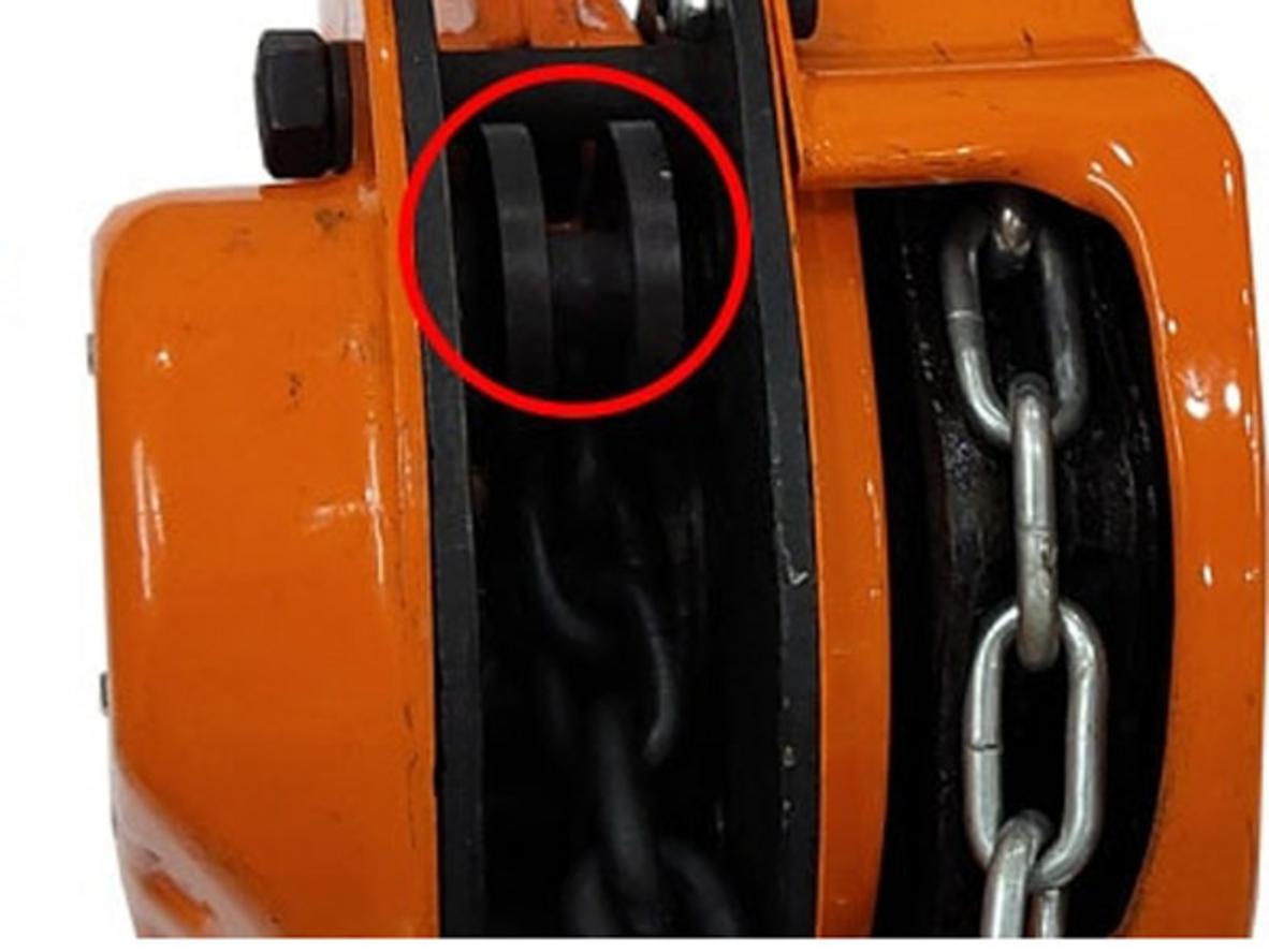 Xích G80 và kết cấu thép bền bỉ của pa lăng Nitto 2T-3m