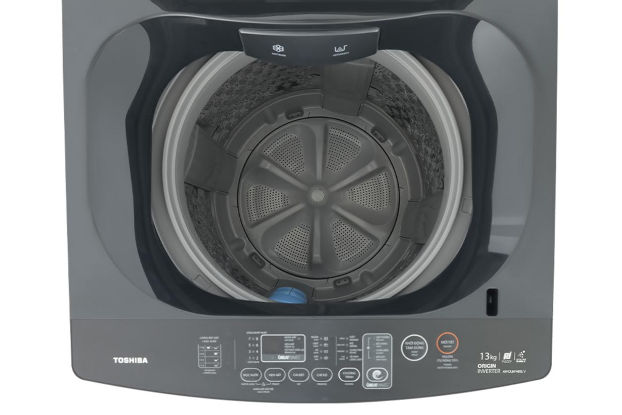 Dung tích 13kg và 8 chương trình giặt đáp ứng tốt nhu cầu của gia đình đông người.