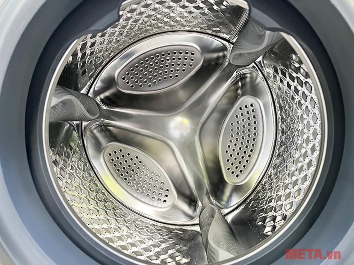 15 chương trình giặt giúp xử lý nhiều loại vải linh hoạt.