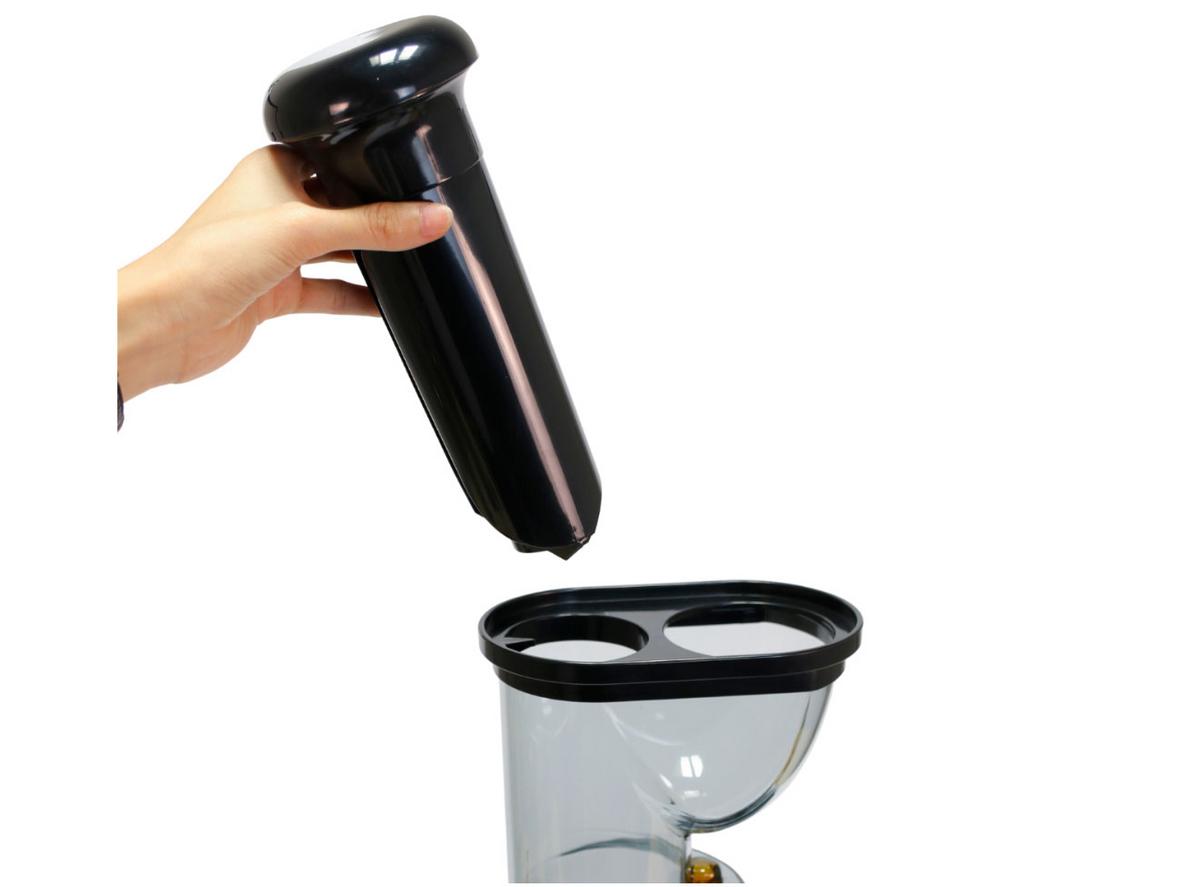 2 cửa tiếp nguyên liệu tiện lợi