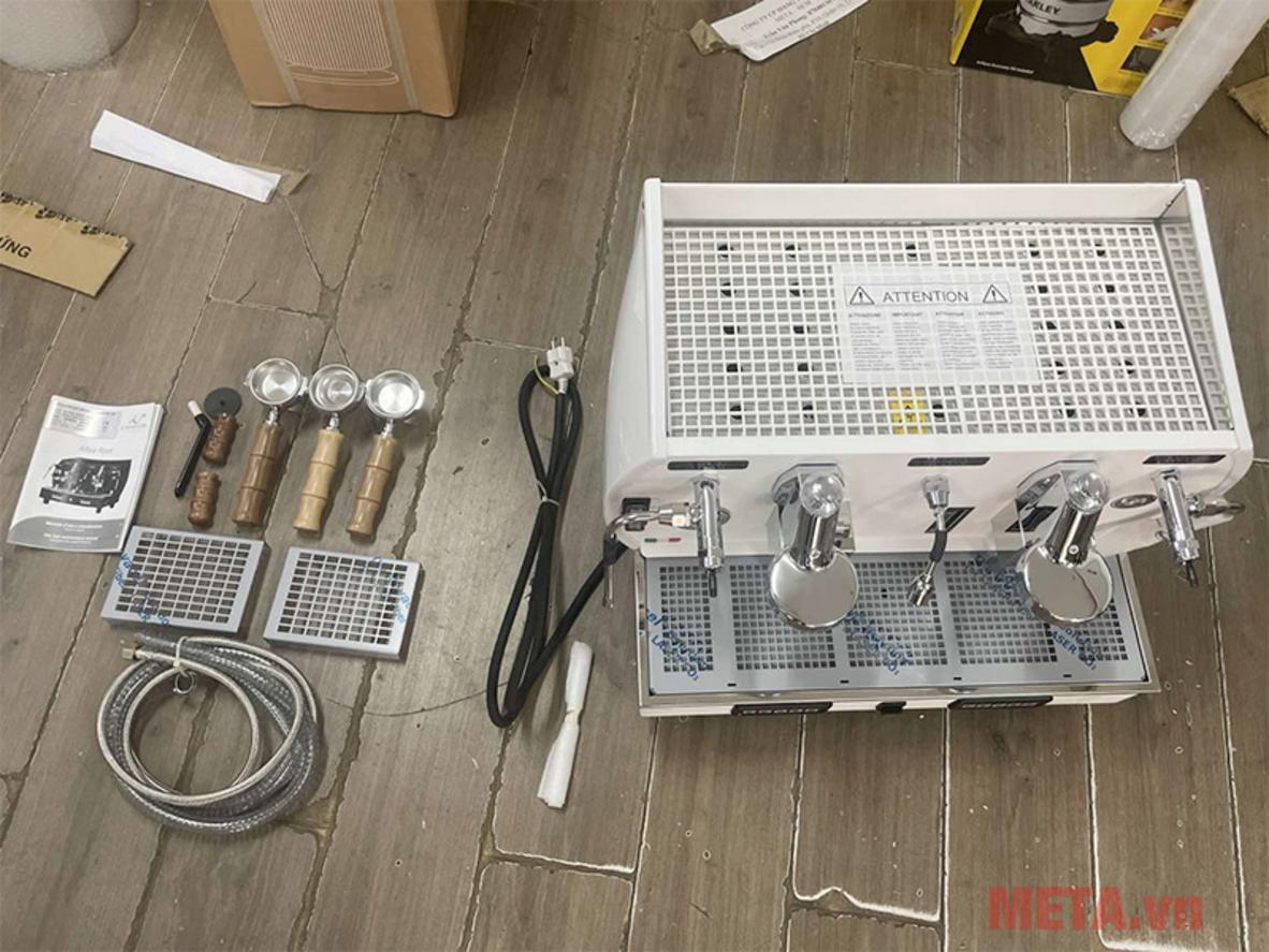 Cấu hình 2 group giúp phục vụ khoảng 80 ly/giờ hiệu quả hơn.