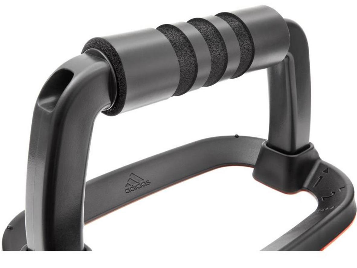 Đế silicone hỗ trợ bám sàn chắc hơn khi tập.