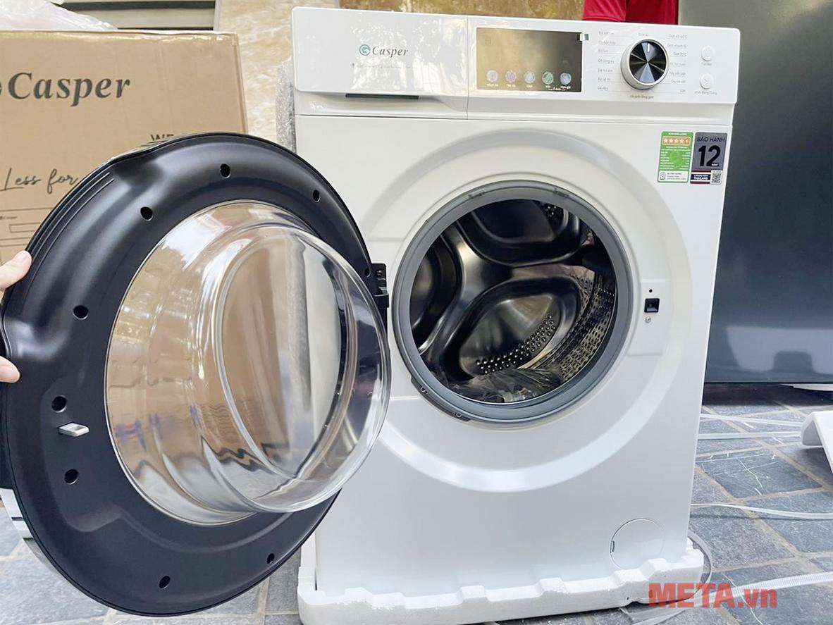 AI Smart 6 cảm biến giúp máy tự tối ưu chu trình giặt.