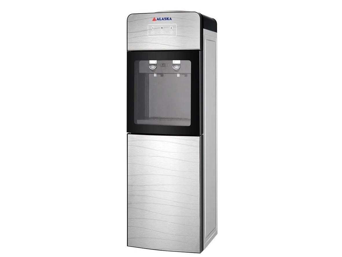 Bầu chứa thép không gỉ và vỏ ABS giúp máy bền và dễ vệ sinh.