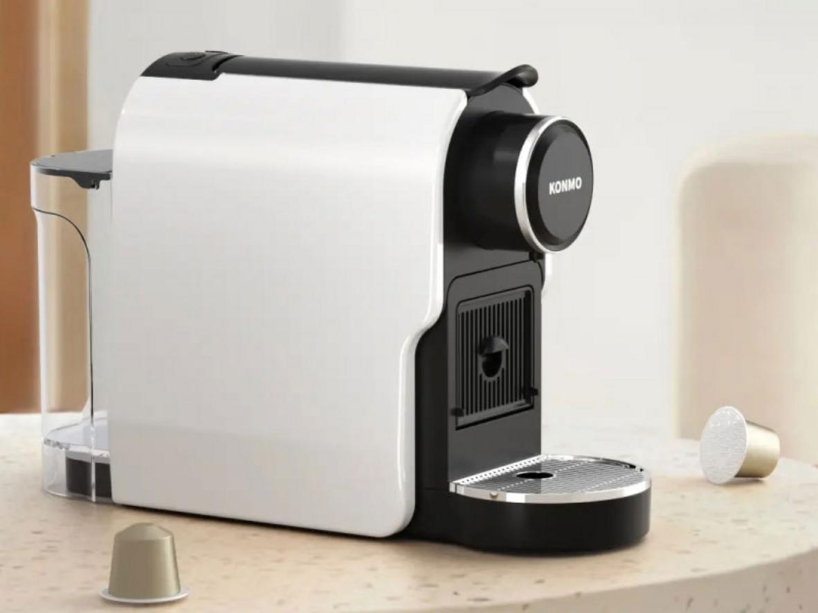 Áp suất 20 bar giúp Konmo C-Plus KM-C0518C cho ly Espresso có crema mịn hơn.