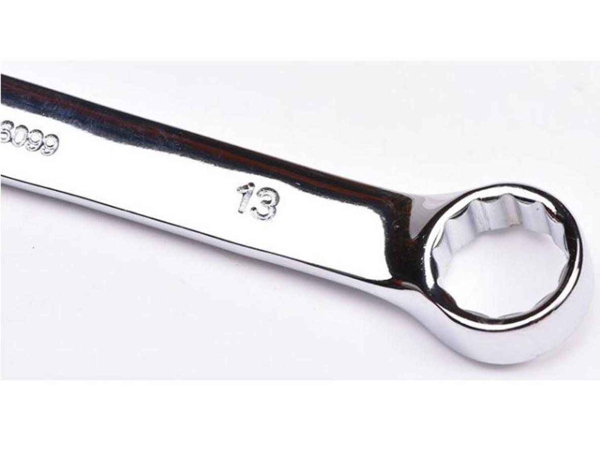 14 size thông dụng giúp xử lý nhiều loại ốc vít phổ biến.