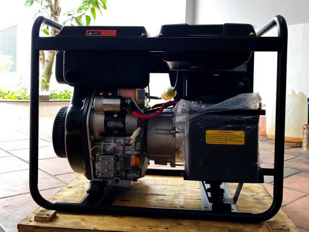 AVR giúp điện áp đầu ra ổn định hơn khi cấp cho thiết bị nhạy cảm.