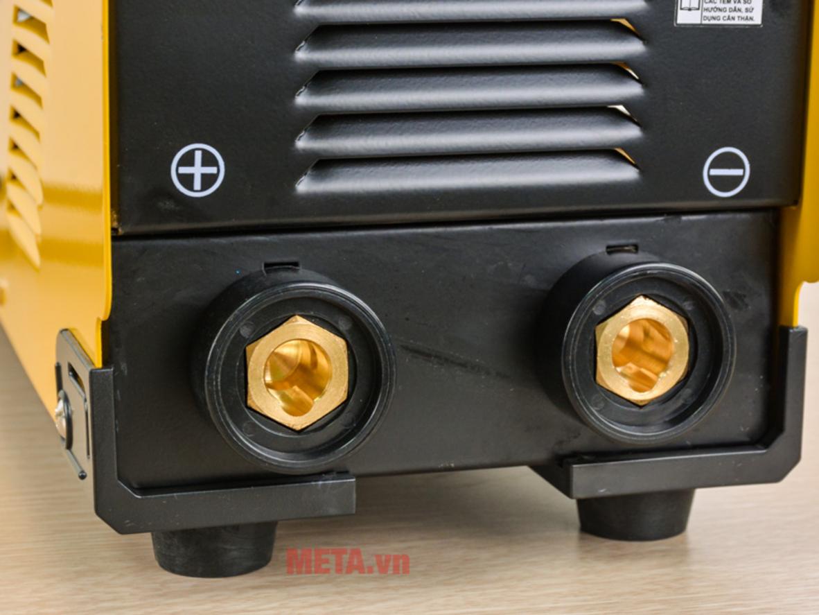 Dải dòng hàn 20–200A giúp máy linh hoạt cho nhiều nhu cầu hàn phổ biến.