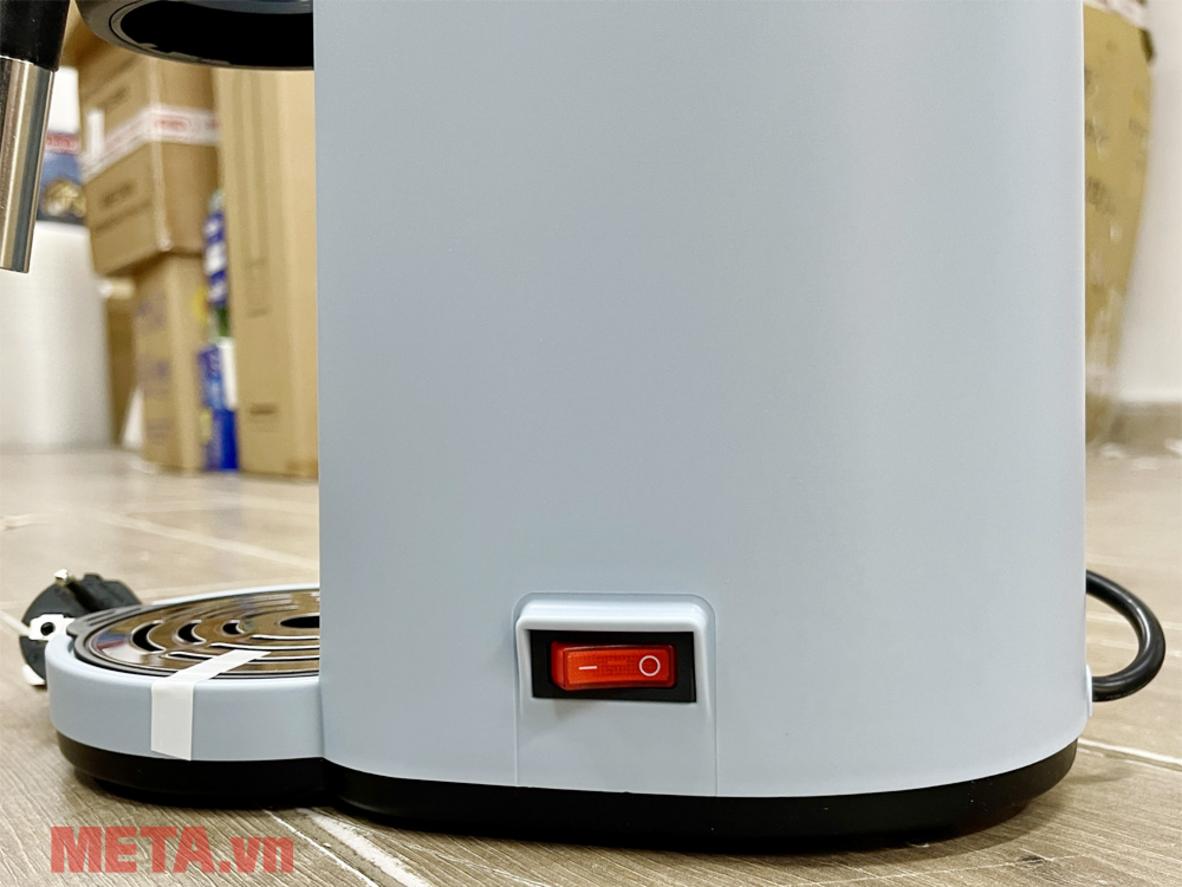 Núm xoay điều khiển giúp thao tác đơn giản cho người mới.
