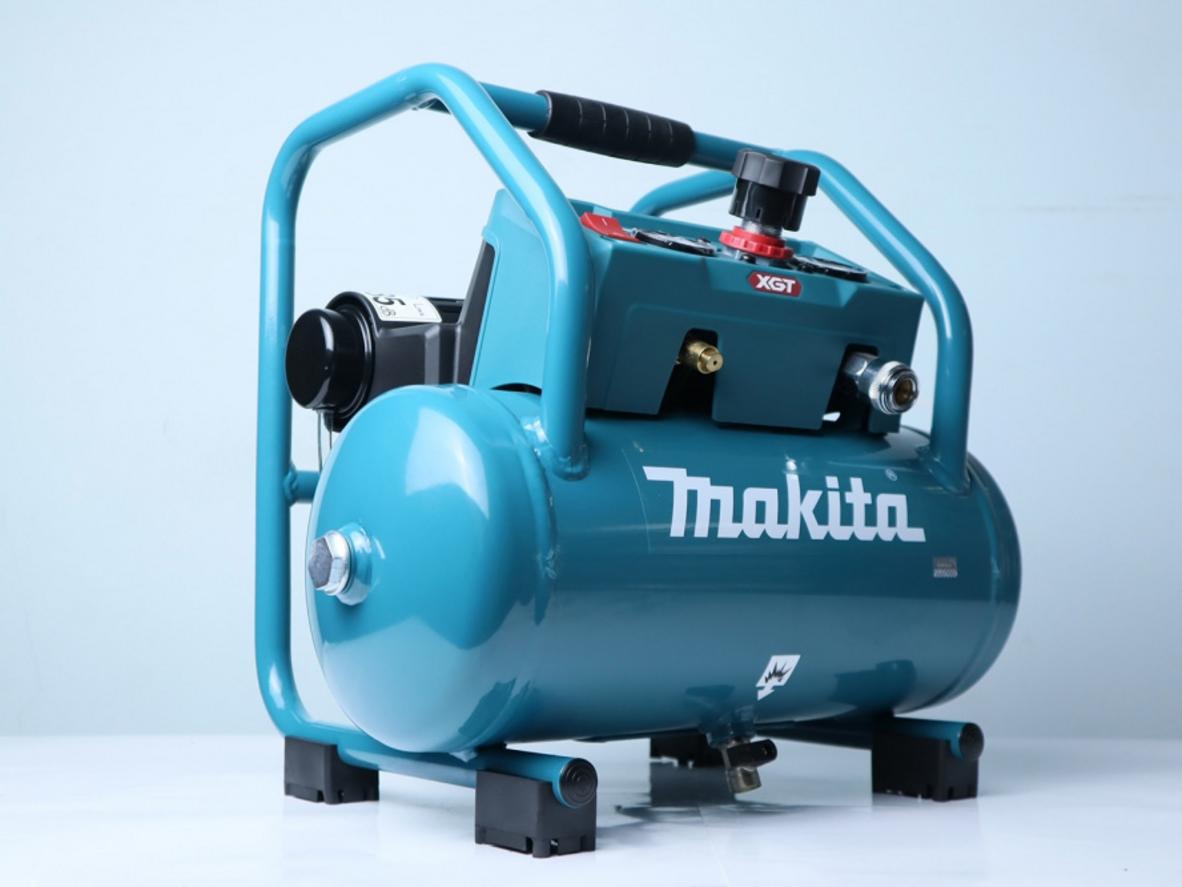 Bình 7.6 lít, áp suất 135 PSI đáp ứng nhu cầu thi công