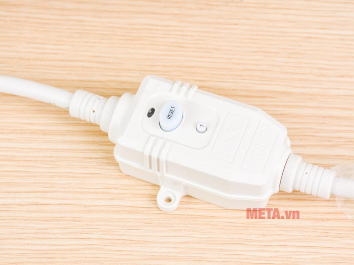 Dung tích 30 lít phù hợp gia đình 2-4 người.