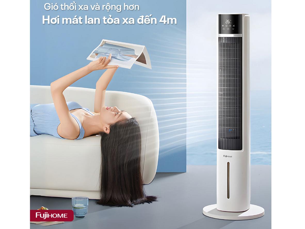 Bình nước tháo rời giúp châm nước và vệ sinh dễ dàng hơn.
