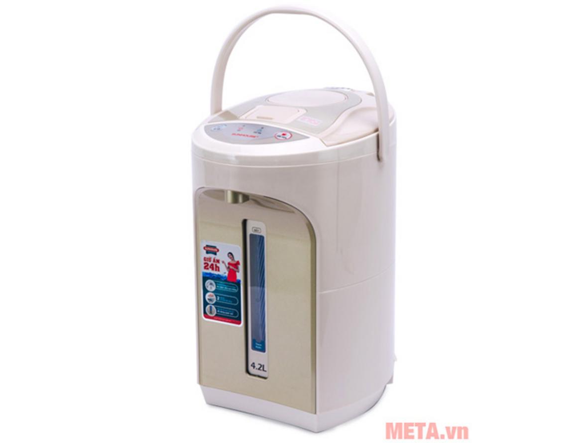SHD1542 đun sôi 100°C và giữ ấm 90°C để nước nóng luôn sẵn sàng.