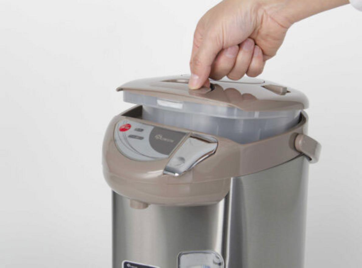 Khóa an toàn hỗ trợ giảm rủi ro, phù hợp gia đình có trẻ nhỏ.