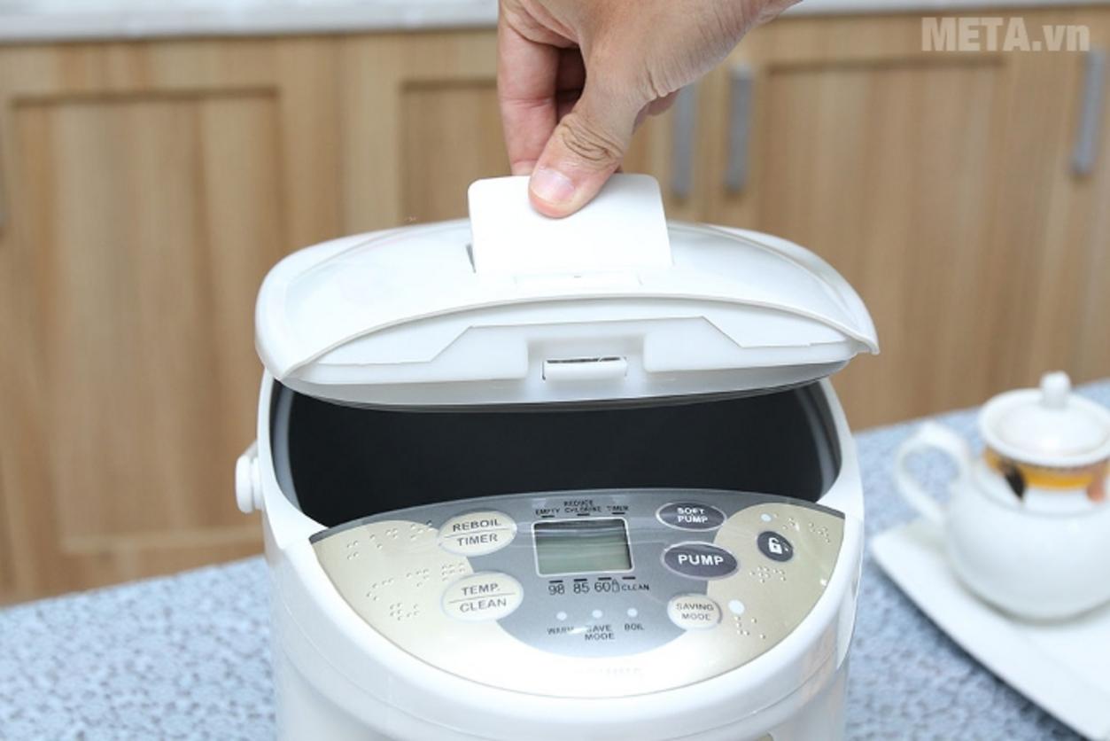 Ba mức giữ nóng giúp lựa chọn nhiệt độ phù hợp cho nhiều loại đồ uống.