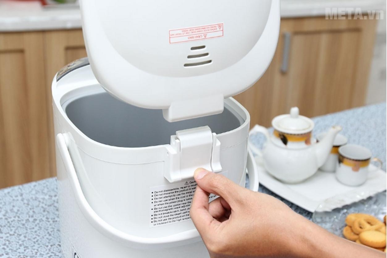Hẹn giờ đun sôi lại giúp giữ nước nóng ổn định theo nhu cầu.