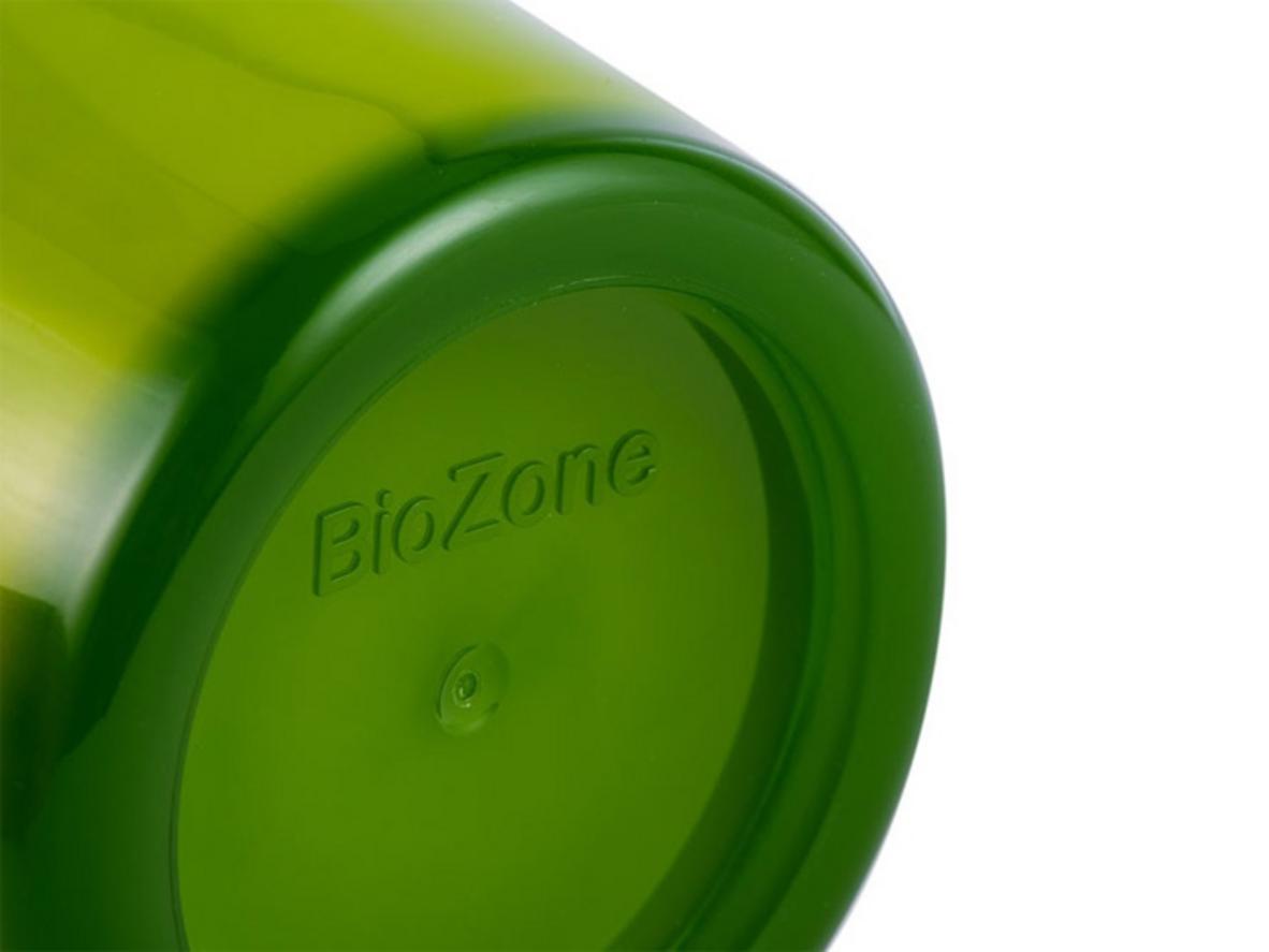Gioăng silicone giúp tăng độ kín khít, hỗ trợ hạn chế rò rỉ khi mang theo.