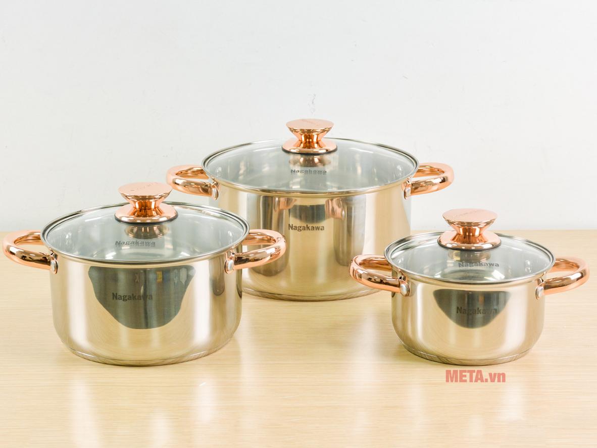 Bộ 3 nồi Nagakawa NAG1306 gồm 3 size linh hoạt cho nhu cầu nấu ăn hằng ngày.