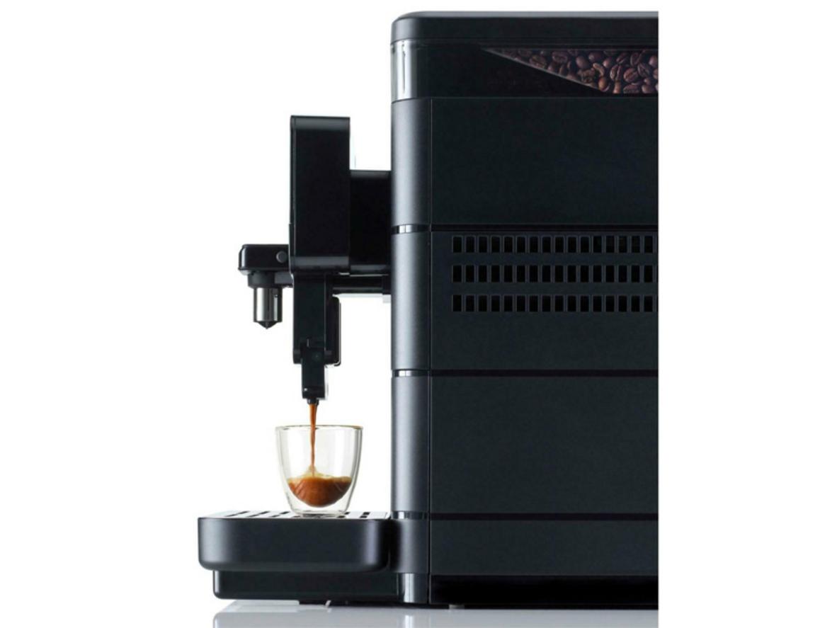 Bộ đánh sữa tự động giúp Saeco Royal OTC pha cappuccino và latte macchiato one-touch