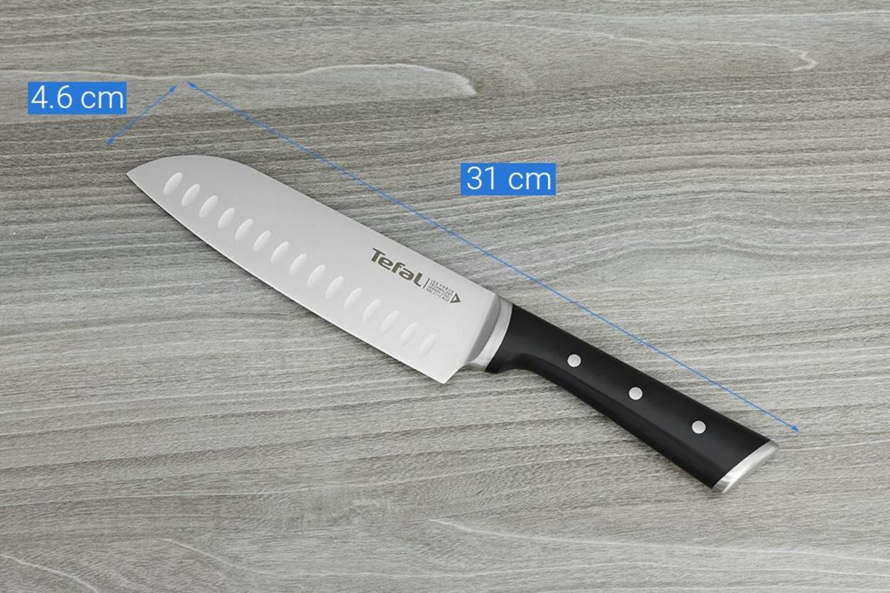Ba kích thước dao đáp ứng nhu cầu gọt, thái nhỏ và thái lớn.