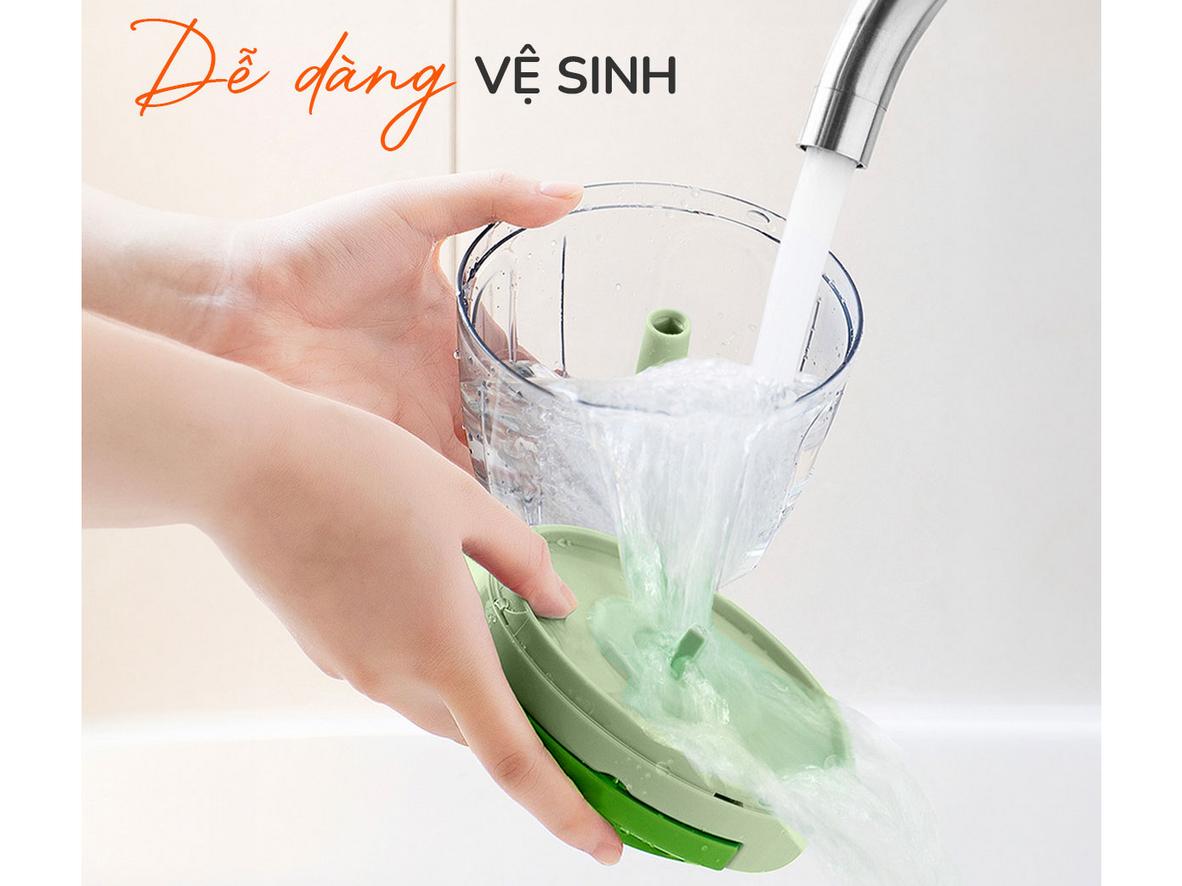 Chi tiết bộ dụng cụ Unie UC400M với cối 400ml và 5 lưỡi dao thép không gỉ.