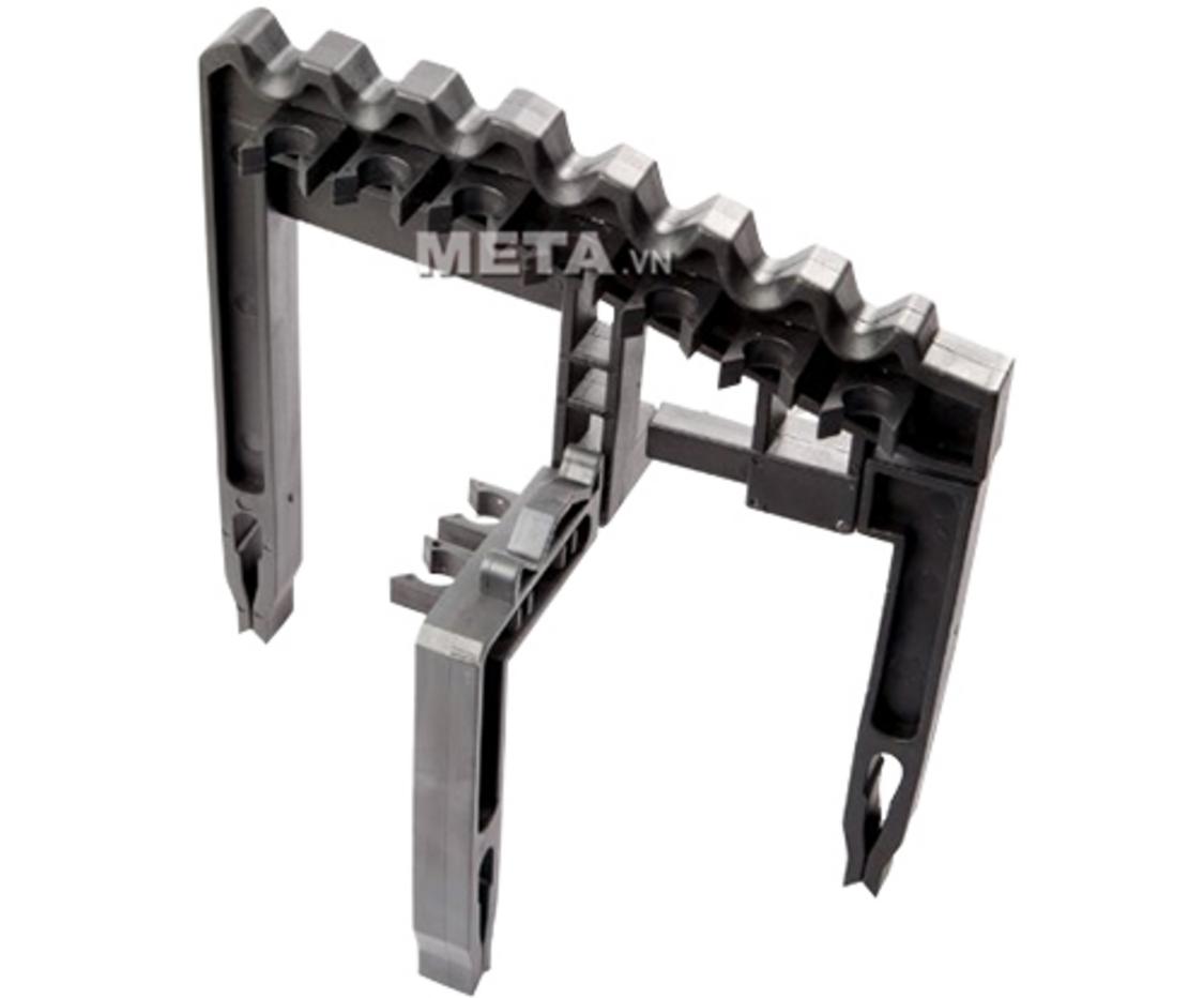 Thiết kế hỗ trợ sắp xếp tới 9 cây gậy theo cấu hình phổ biến.
