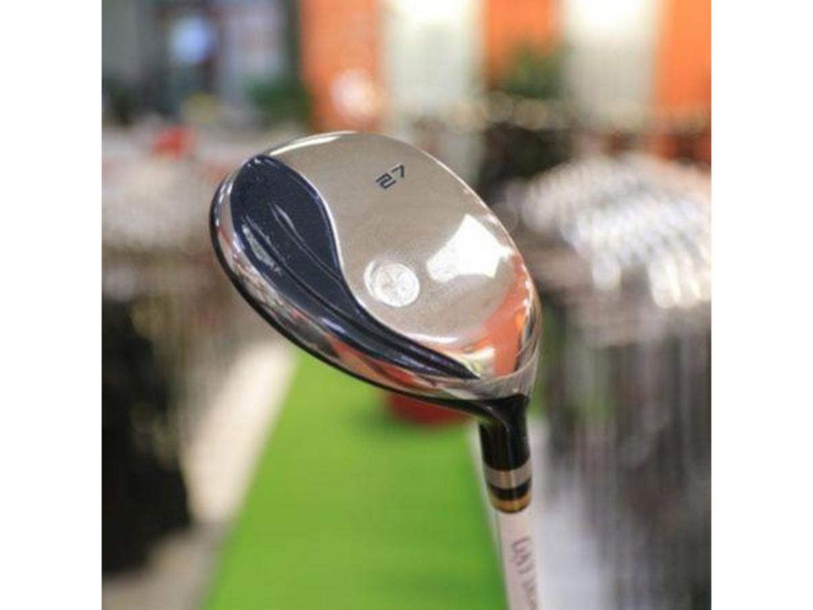 Bộ gậy golf Fullset Kenichi Victory Fast Plus Ladies gồm 12 gậy và 1 túi, thiết kế dành cho golfer nữ thuận tay phải.