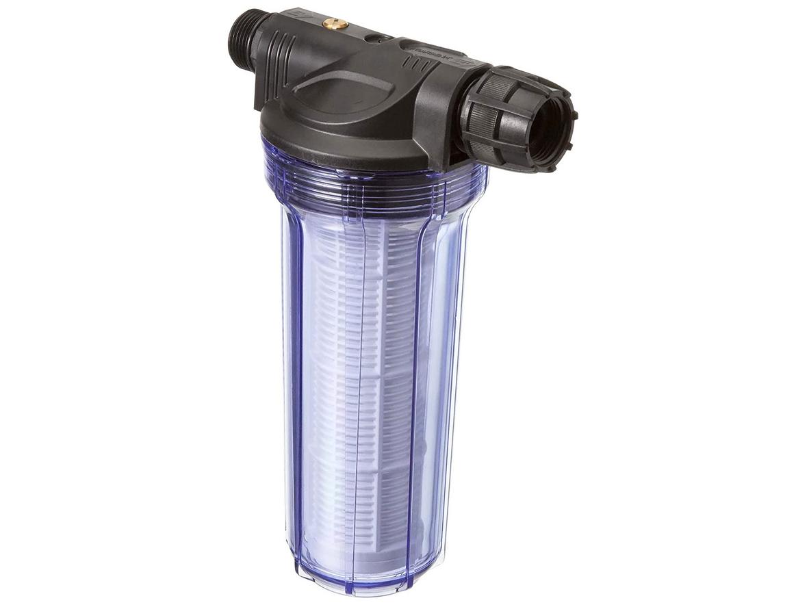 Bộ lọc nước lắp trước máy bơm Gardena 01730-20 giúp lọc cặn thô nhanh trước khi nước vào bơm.
