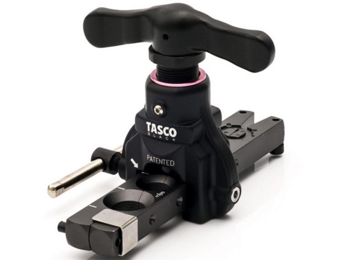Bộ loe ống đồng Tasco TB550 Plus (TB550FC) cho lắp đặt điều hòa chính xác hơn.
