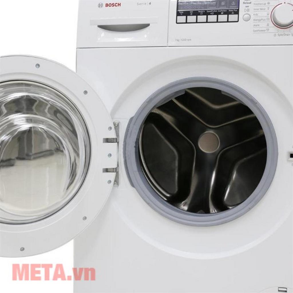 Máy giặt Bosch WAK24260SG giúp giặt gọn hơn cho gia đình nhỏ.