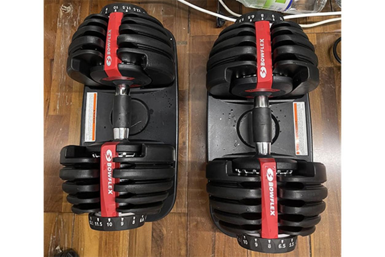 Thiết kế all-in-one giúp Bowflex 552 gọn hơn nhiều cặp tạ rời.