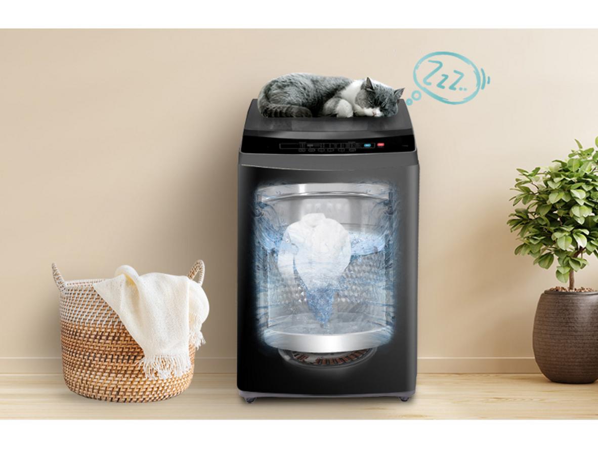 Lồng giặt Diamond hỗ trợ giặt sạch, 700 vòng/phút giúp vắt ráo hơn.